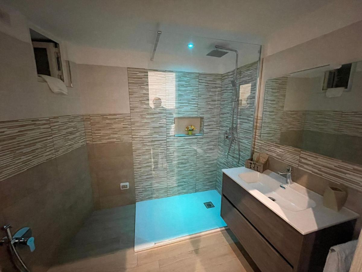 La Casina Sul Mare Villa Giovinazzo Bagian luar foto